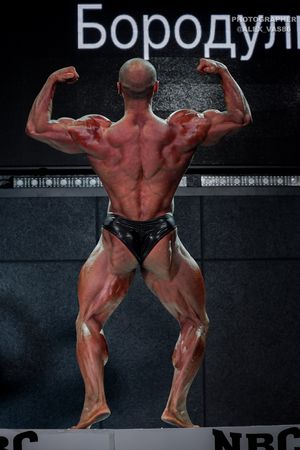 CLASSIC PHYSIQUE